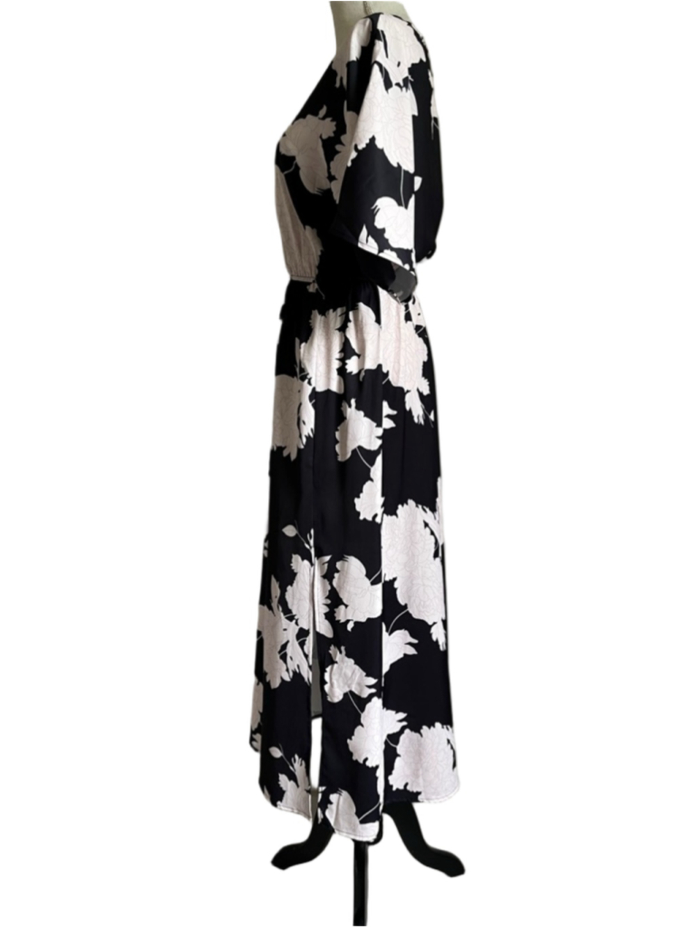 Cupshe One-Shoulder Black Maxi Dress with Cream Floral Print - Picture 3 of 5